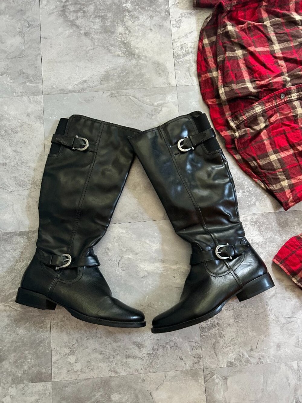 Bass womans faux leather size 61/2 black   boots shoes womens 6 1/2 six
